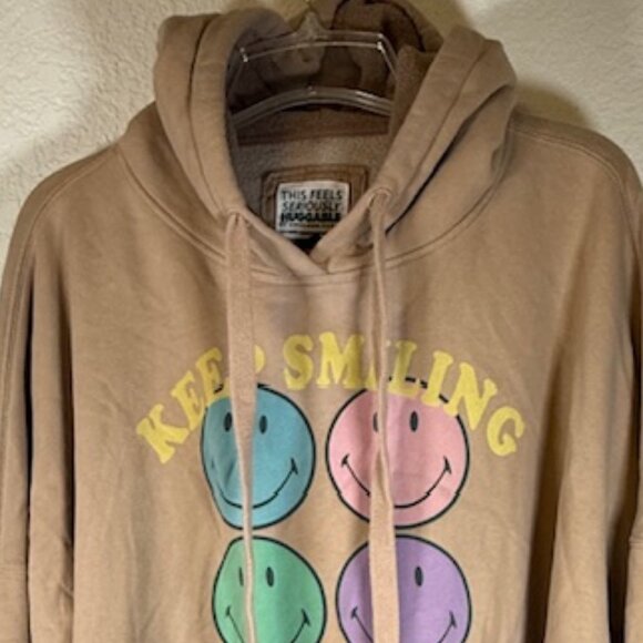 American Eagle This Feels Seriously Huggable Tan Keep Smiling Hoodie Size XL - Picture 2 of 10